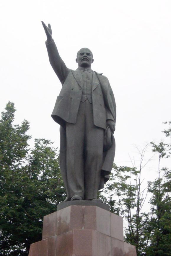 22 апреля коммунисты Рязани возложат цветы к памятникам В.И.Ленину