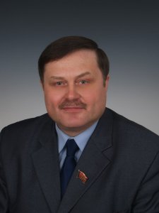 В.Г. Соловьев о скандале с Гудковым: Бизнес единороссов не мешает им оставаться депутатами