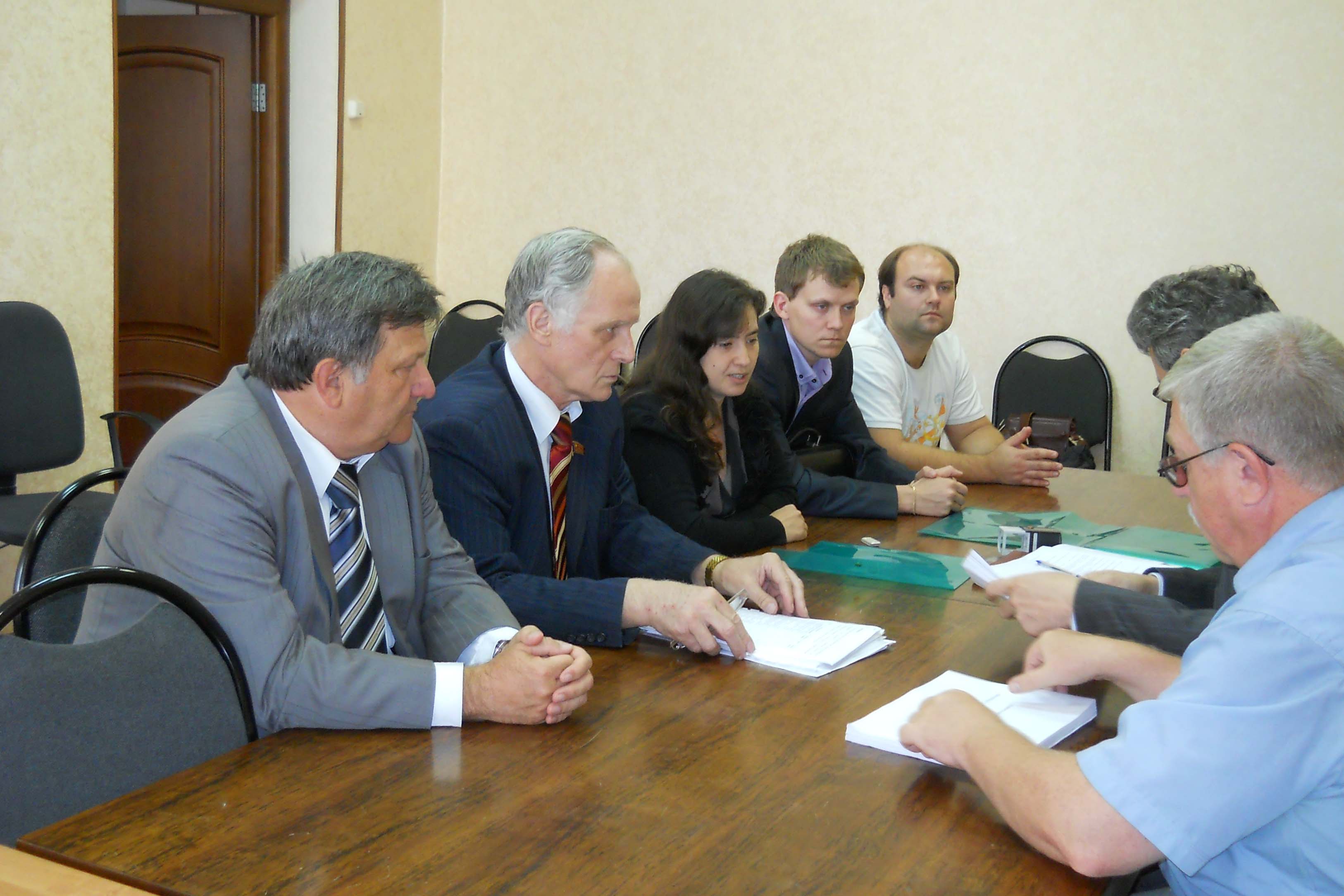 Кандидат в губернаторы от КПРФ Федоткин В.Н. подал документы для регистрации в избирательную комиссию Рязанской области.