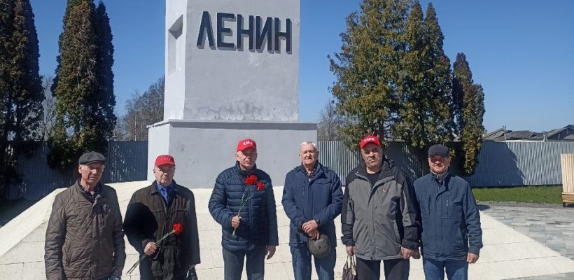 Коммунисты Скопина встретили Первомай