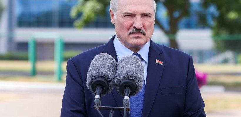 Александр Лукашенко заявил, что протестующими управляли из Польши, Великобритании и Чехии