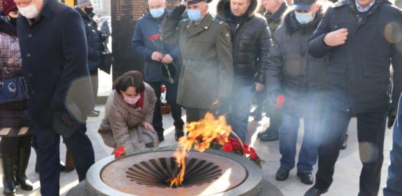 Депутаты-коммунисты почтили память рязанцев погибших в локальных войнах