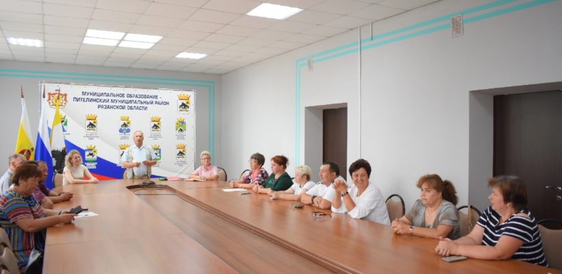 Коммунисты вошли в общественный совет Пителинского района
