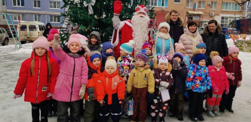 Депутаты – коммунисты подарили праздник детям и навестили ветеранов