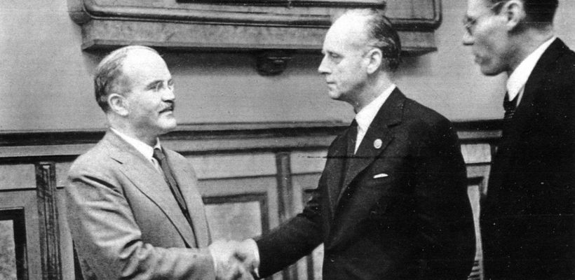 Европа должна быть благодарна СССР за пакт Молотова — Риббентропа