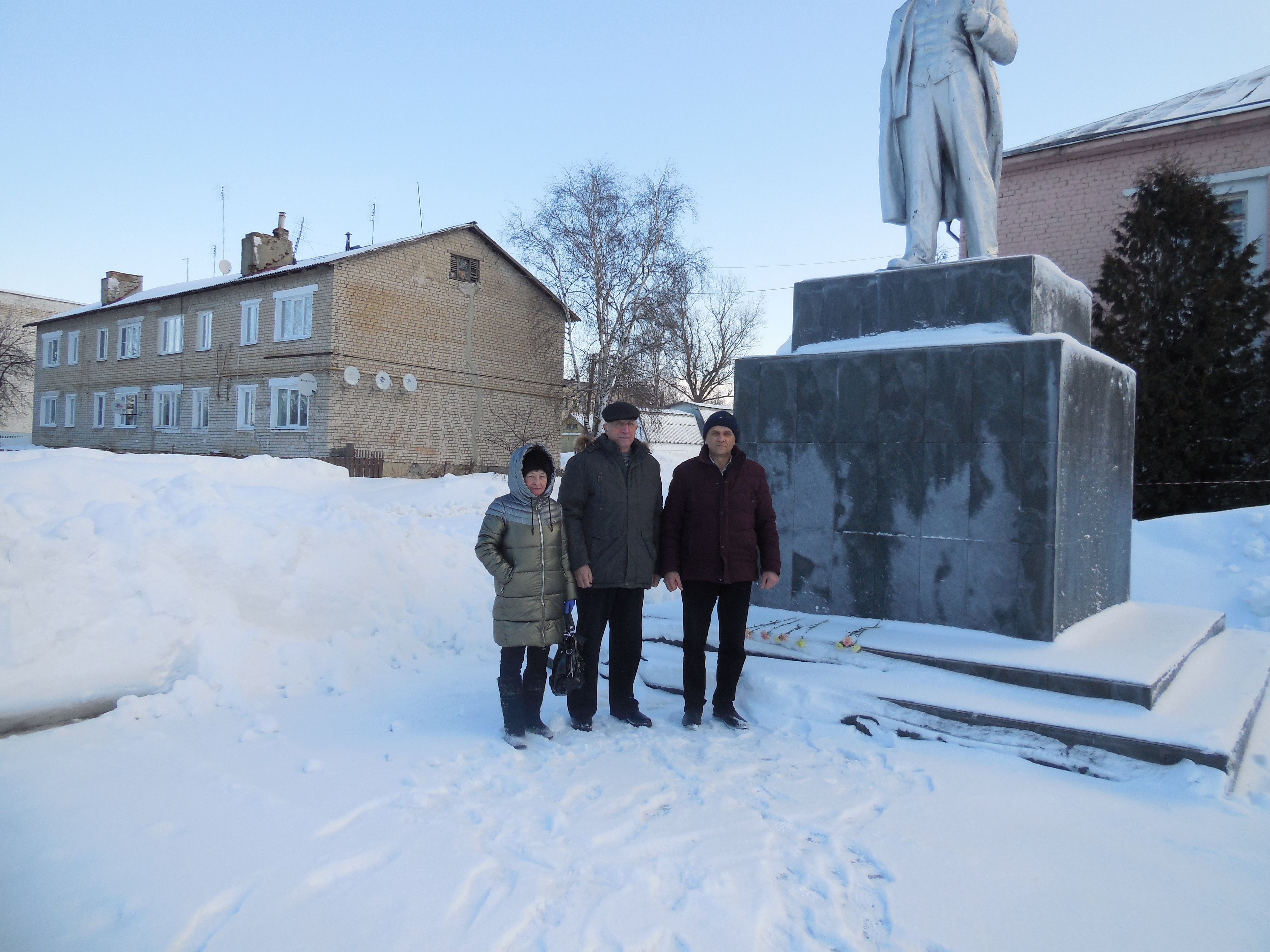 Ухловские коммунисты почтили память В.И. Ленина