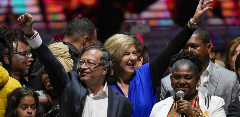 Дмитрий Новиков: Колумбия избрала нового президента, и это еще один успех левых сил в современном мире￼