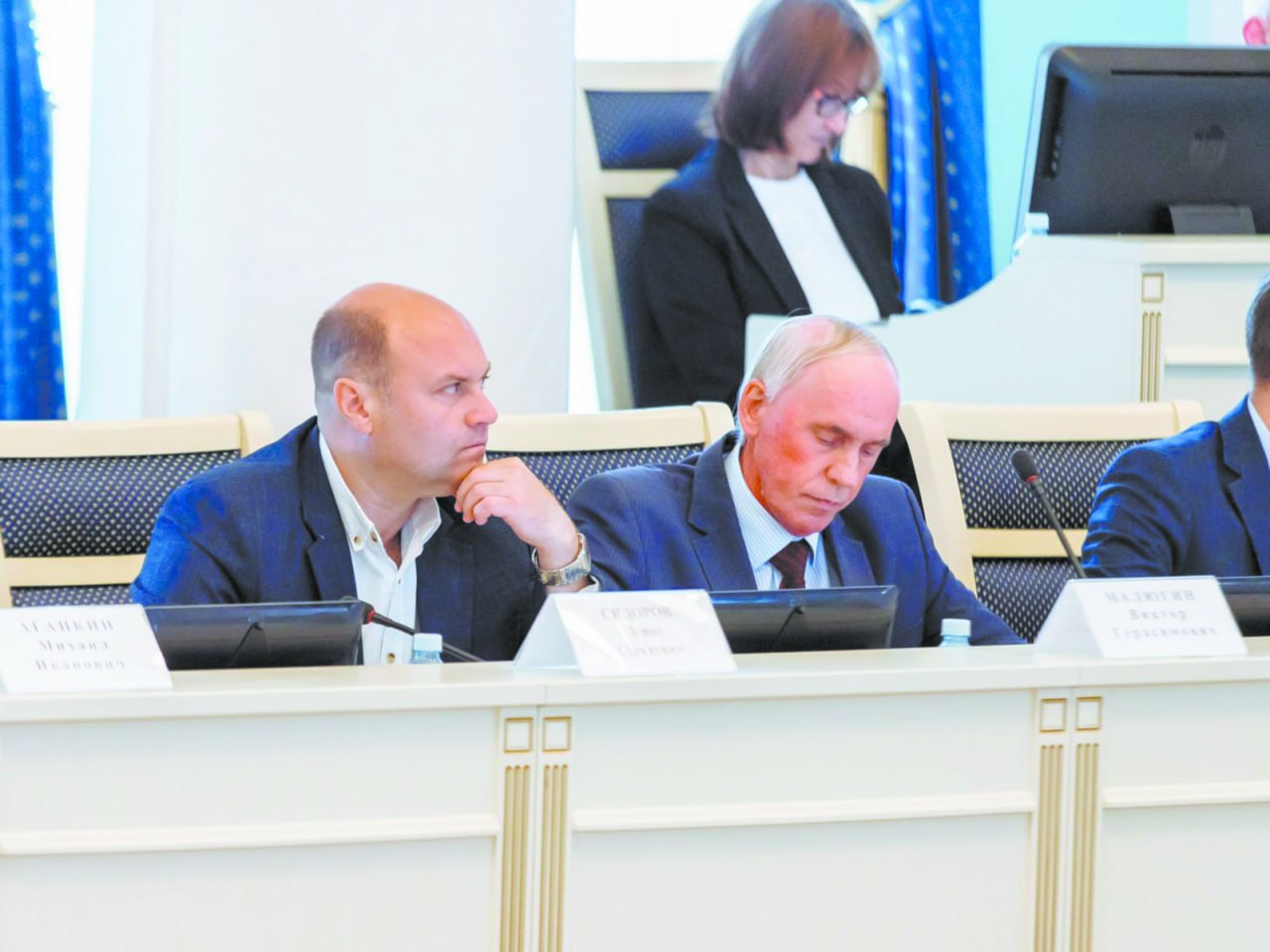 Вопрос депутатов-коммунистов останется без ответа