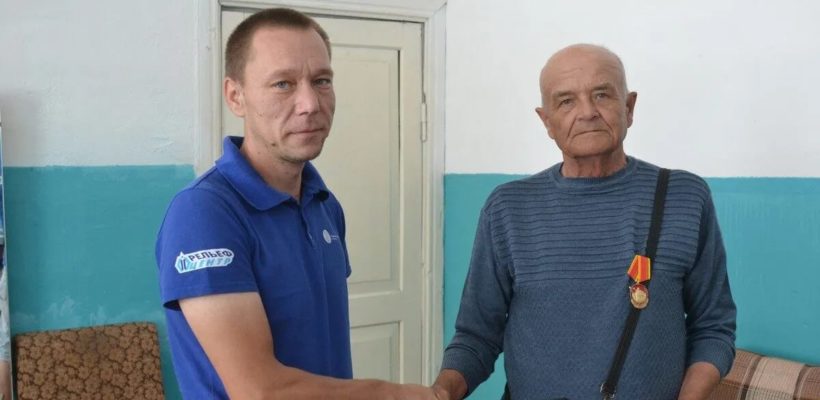 Кандидатам в депутаты Кадомского муниципального округа вручили медали 80 лет Великой Победы