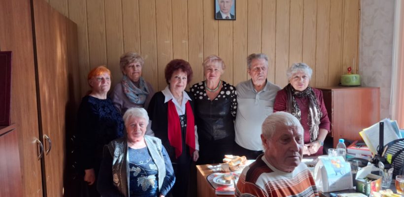 Теплая встреча с ветеранами Октябрьского района