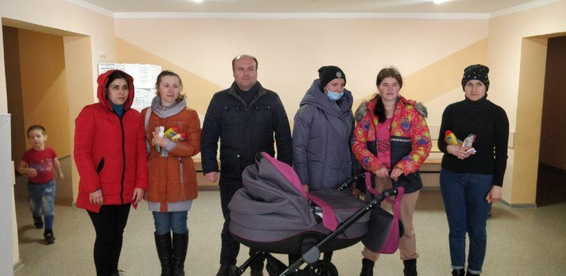 Фракция КПРФ протянула руку помощи жителям Донбасса
