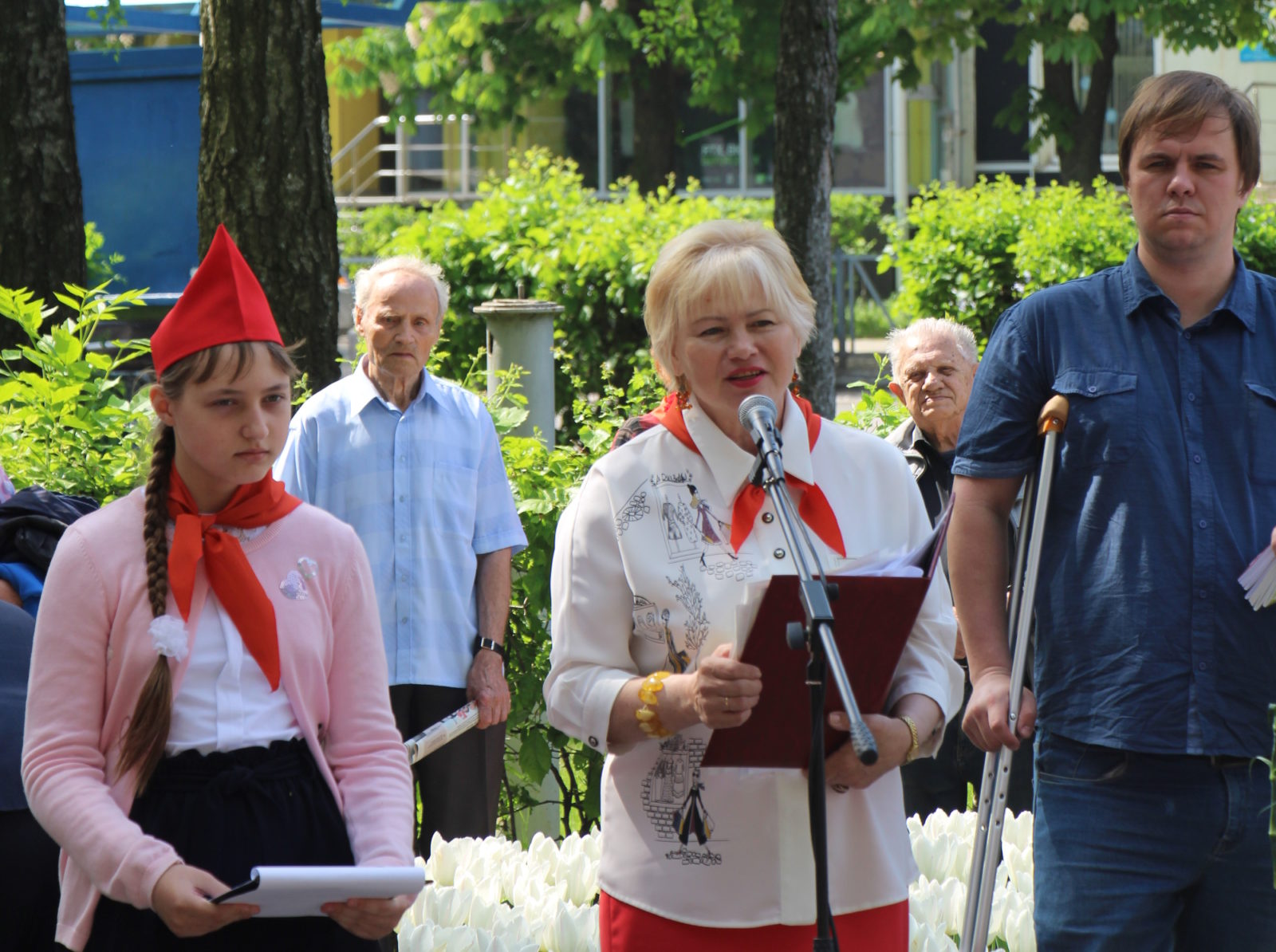 100 лет Рязанской пионерии: более чем 80-ти юным рязанцам  повязали красные галстуки 19 мая