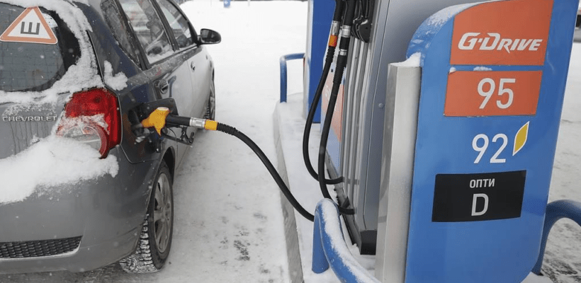 Правительство пошло навстречу нефтяникам по ценам на бензин