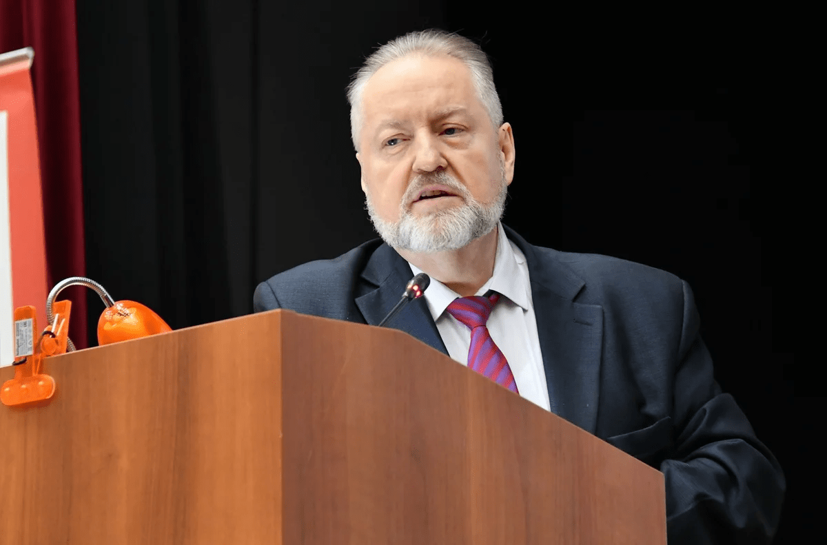 Сергей Обухов: Почему сотни тысяч не находят правды? КПРФ об отчете омбудсмена, «армии чиновников» и деле против многодетных матерей-активисток