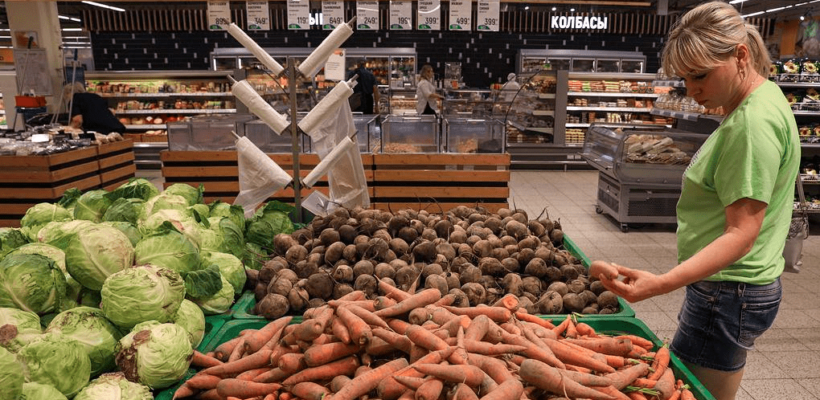 Росстат: Инфляция по картошке, моркови, капусте превысила 30-130% за год