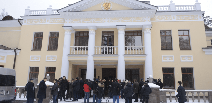 В суде начинает рассматриваться дело о взятках сотрудникам ФСО при хищении 1,3 млрд рублей на реконструкции президентской резиденции в Ново-Огареве