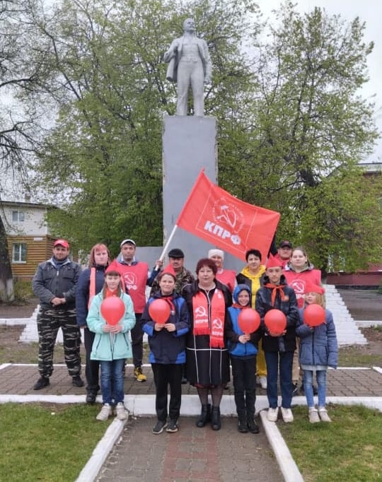 Спасские коммунисты отметили — День весны и труда