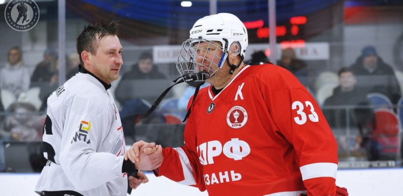 ХК КПРФ вышел в плэй-офф ночной хоккейной лиги