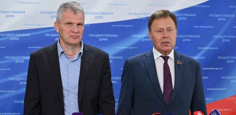 Н.В. Арефьев и А.В. Куринный выступили перед журналистами в Госдуме